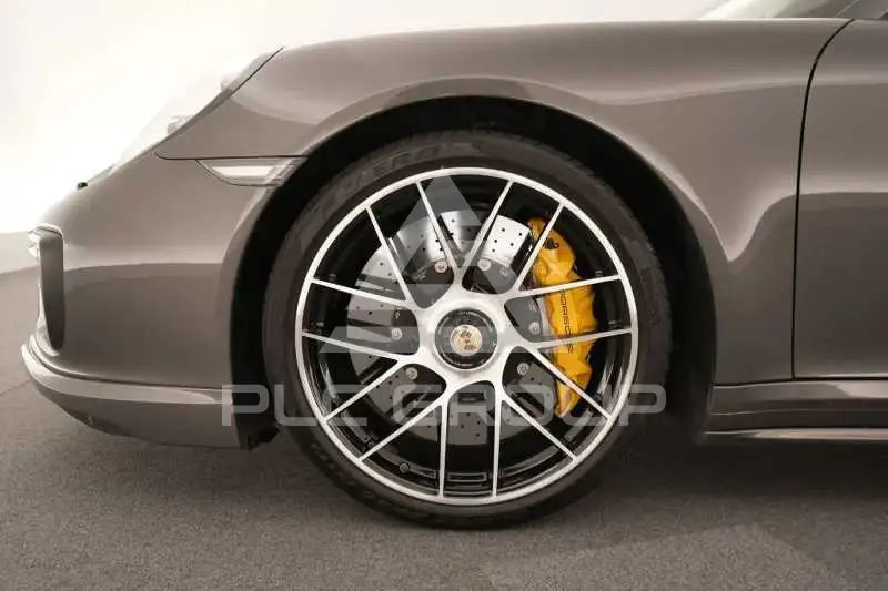 2018 Porsche 911