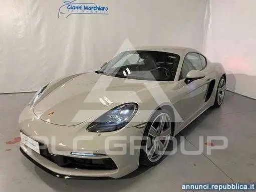 2018 Porsche Cayman