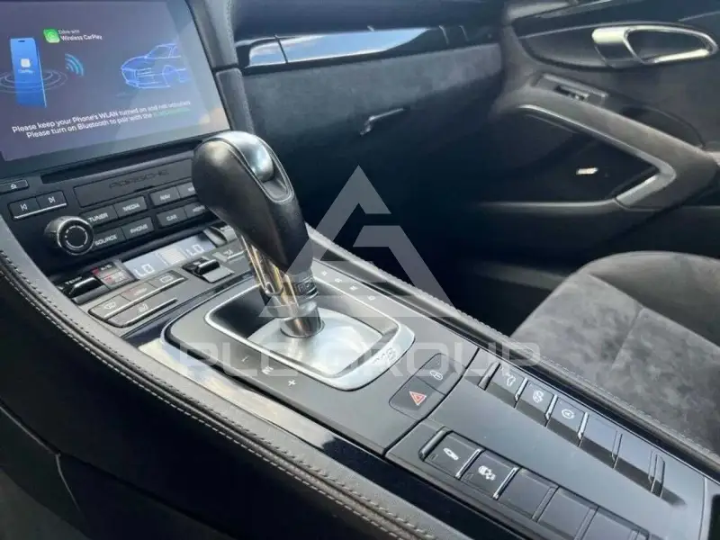 2018 Porsche Cayman