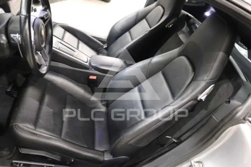 2018 Porsche Cayman