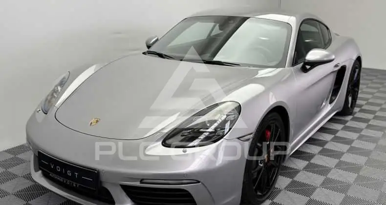 2018 Porsche Cayman