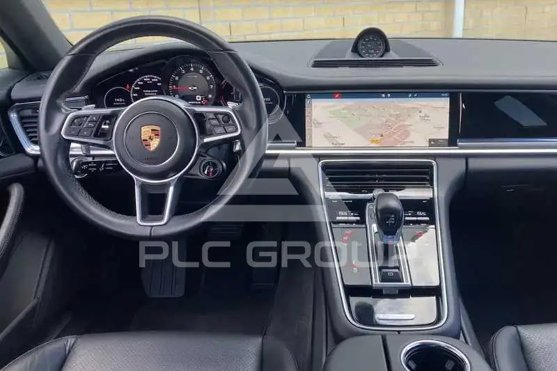 2018 Porsche Panamera