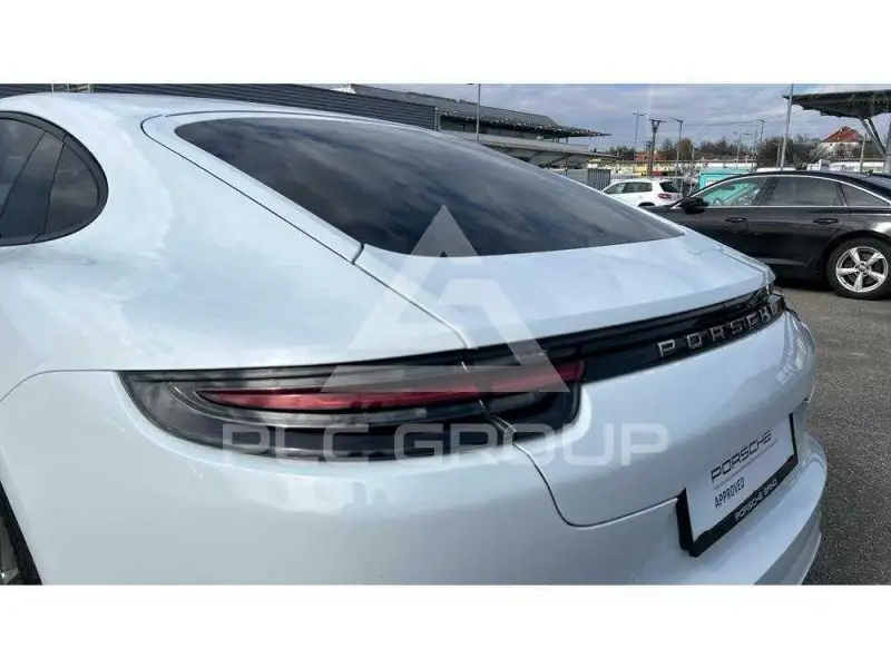 2018 Porsche Panamera