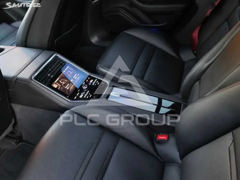 2018 Porsche Panamera