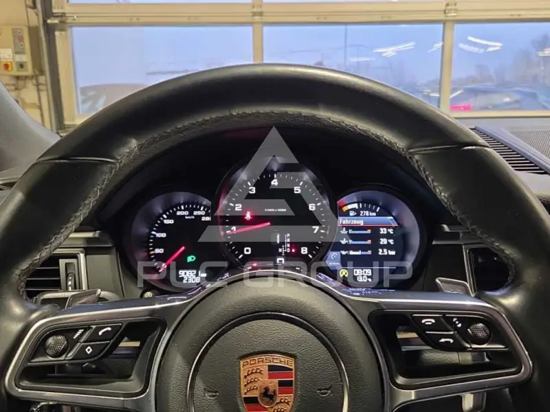 2018 Porsche MACAN