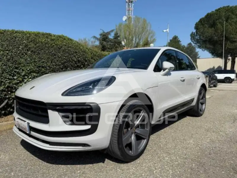 2018 Porsche MACAN