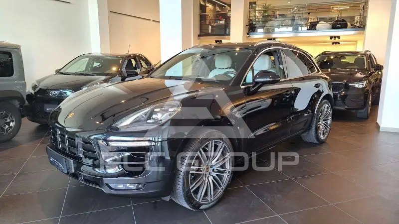 2018 Porsche MACAN