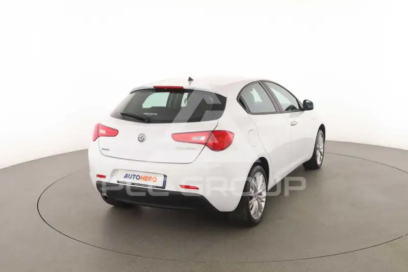 2018 Alfa Romeo Giulia