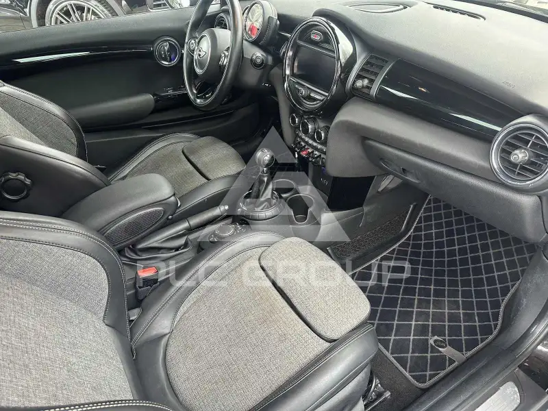 2018 Mini COOPER