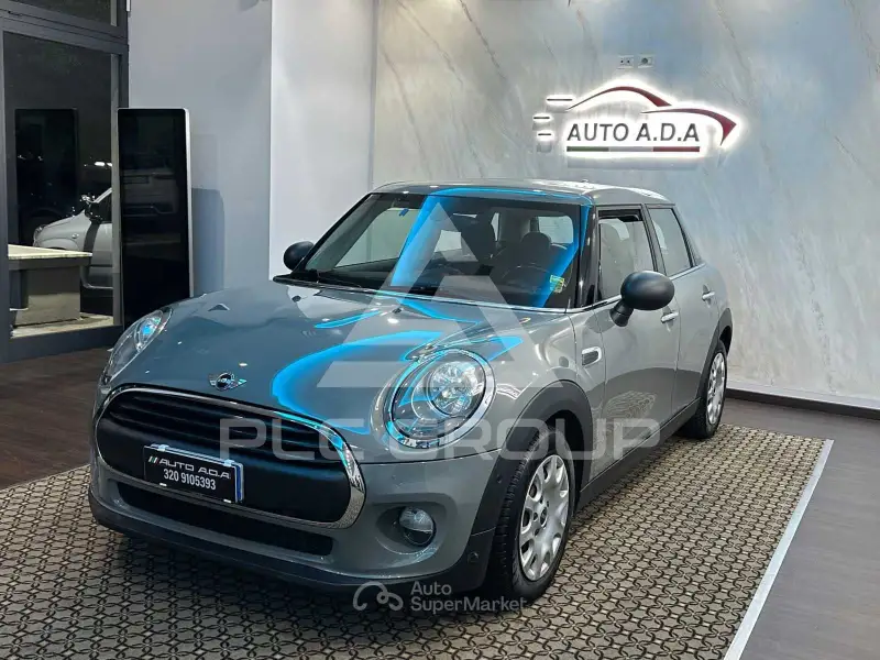 2018 Mini COOPER