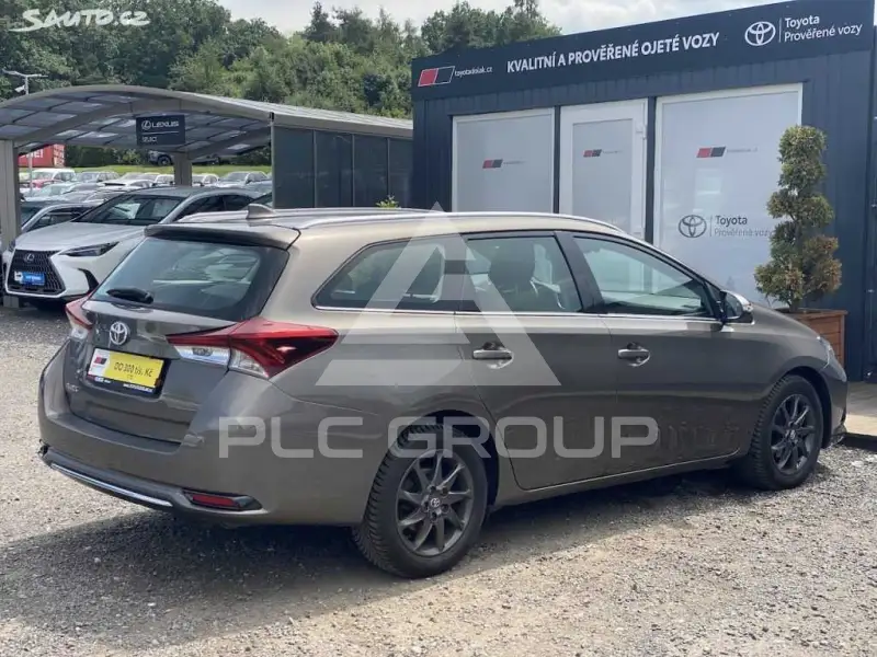 2018 Toyota AURIS