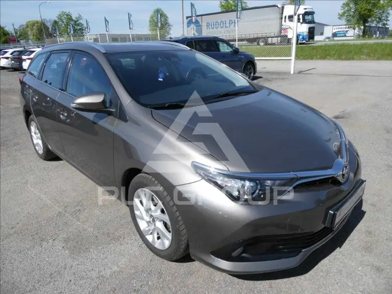 2018 Toyota AURIS