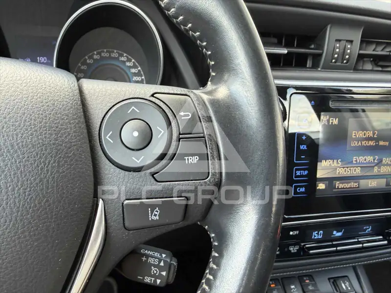 2018 Toyota AURIS