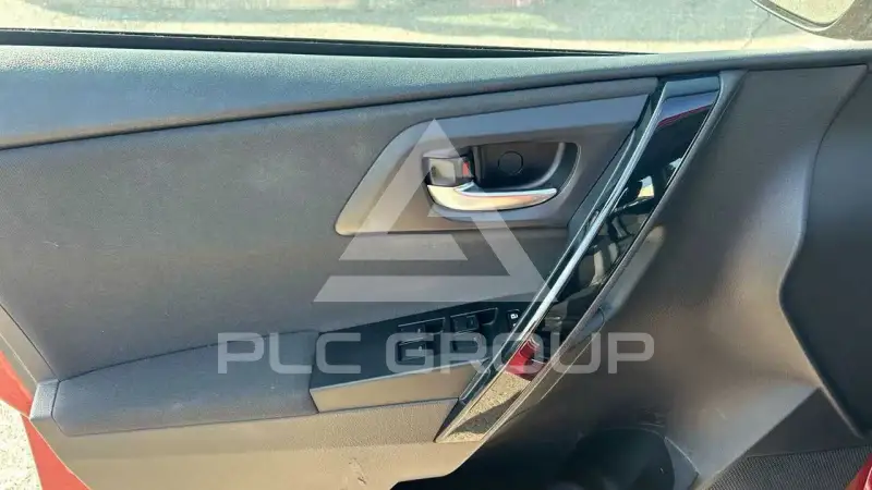 2018 Toyota AURIS