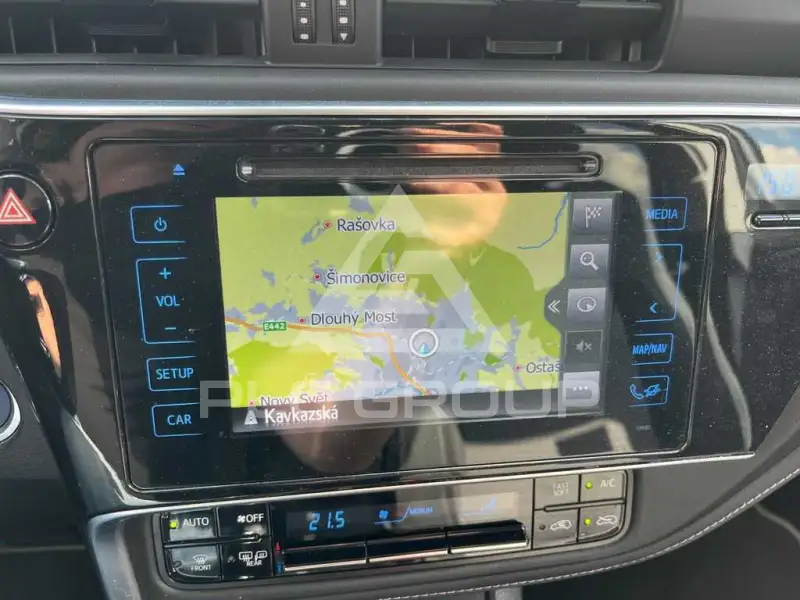 2018 Toyota AURIS