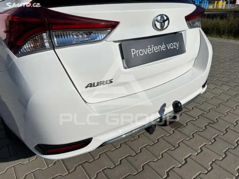 2018 Toyota AURIS