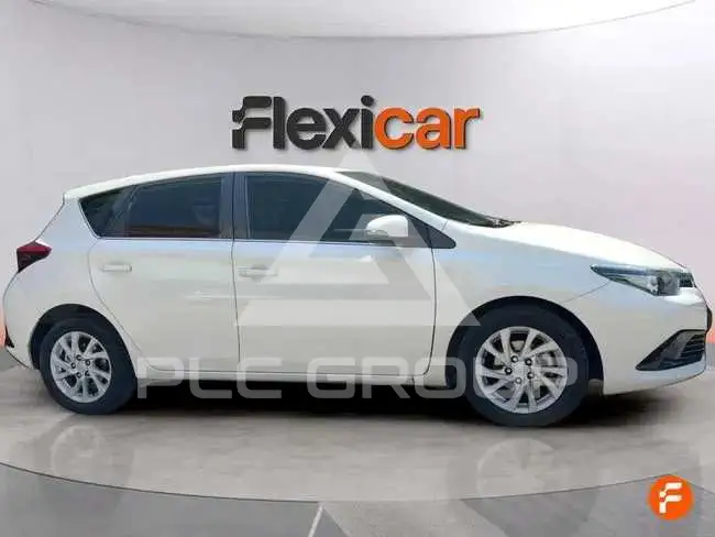 2018 Toyota AURIS