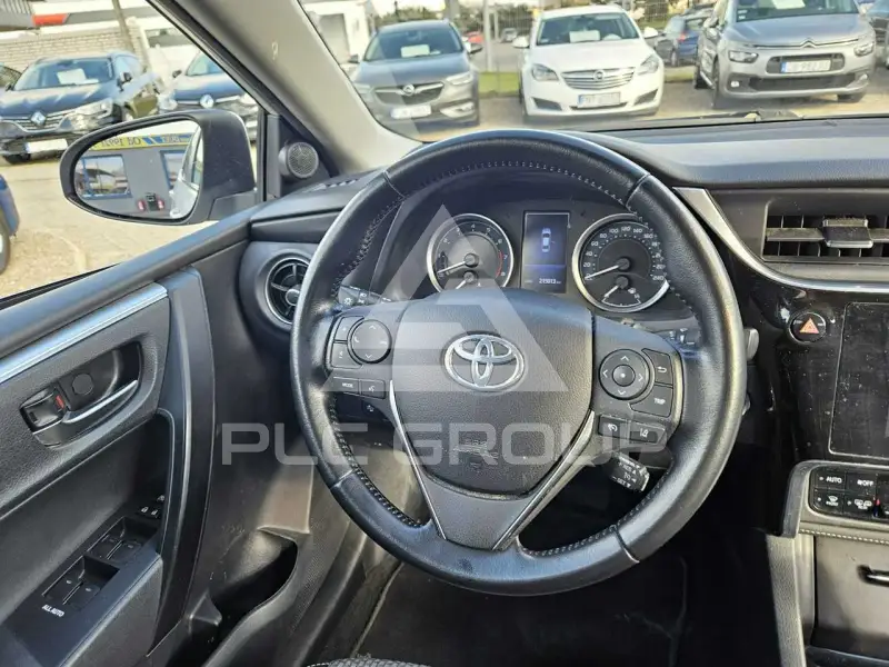 2018 Toyota COROLLA