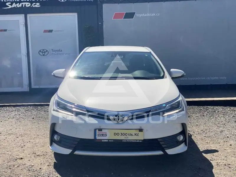 2018 Toyota COROLLA