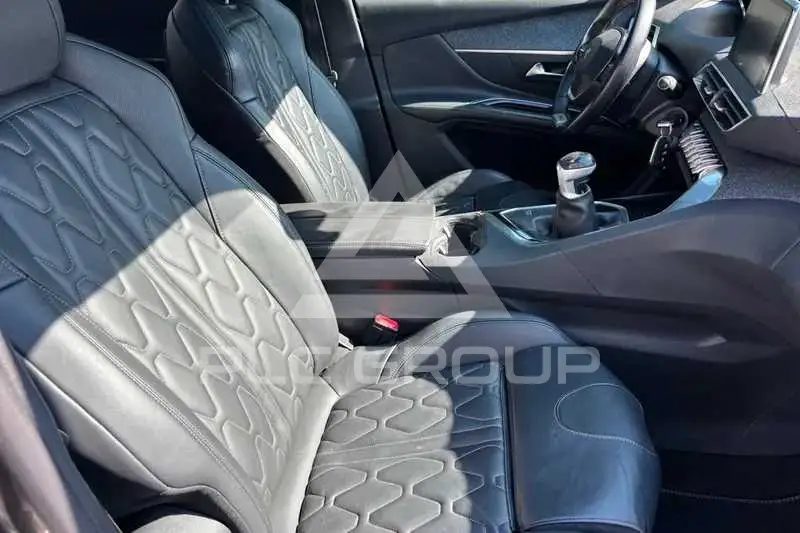 2018 Peugeot 5008