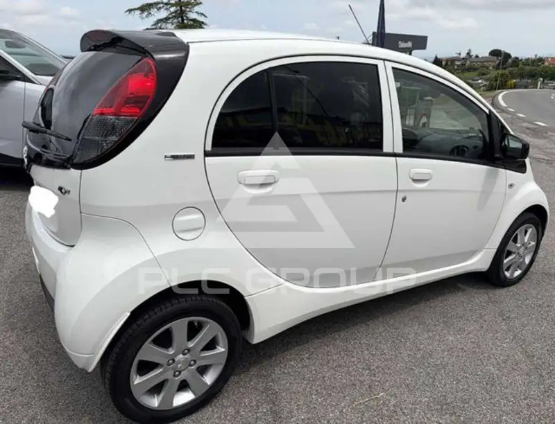 2018 Peugeot iOn