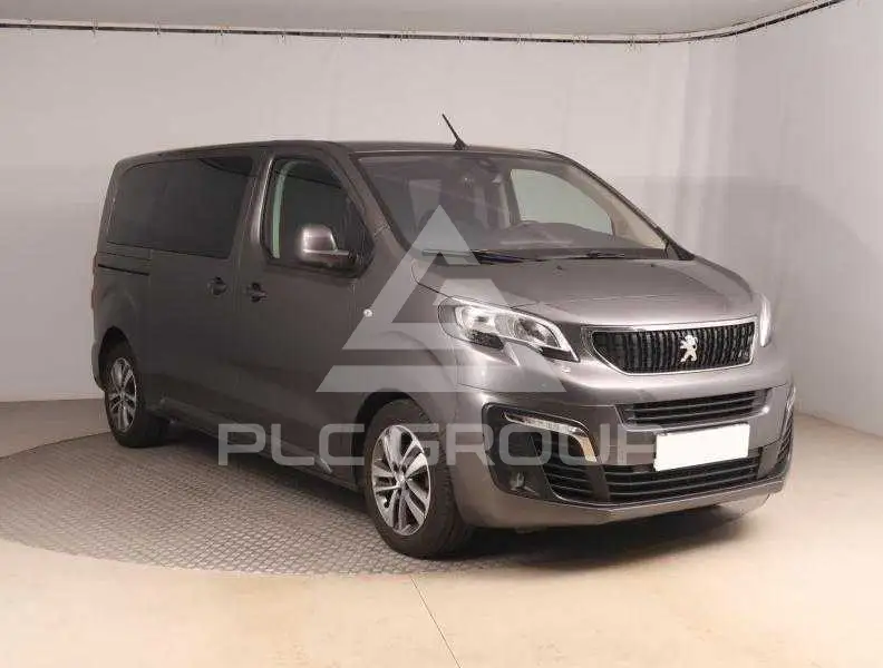 2018 Peugeot Traveller