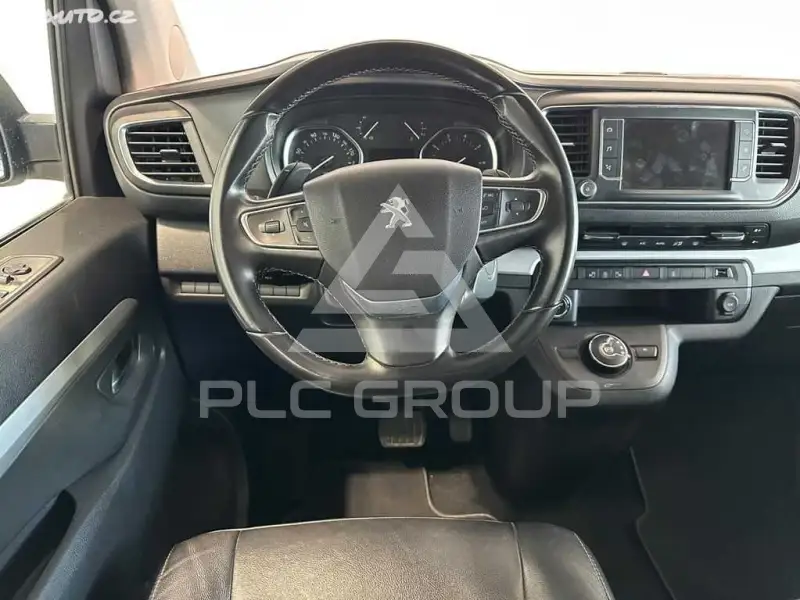 2018 Peugeot Traveller