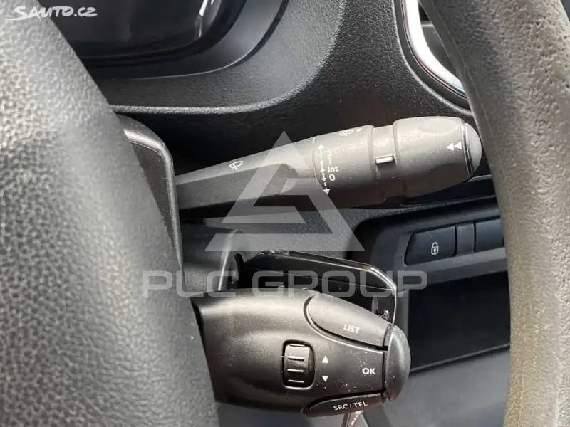 2018 Peugeot Traveller