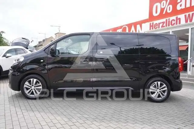 2018 Peugeot Traveller