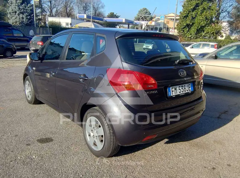 2018 KIA Venga