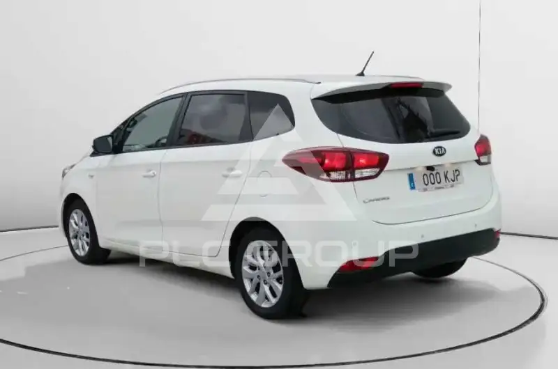 2018 KIA Carens
