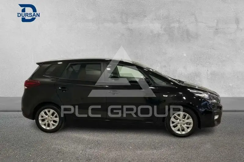 2018 KIA Carens