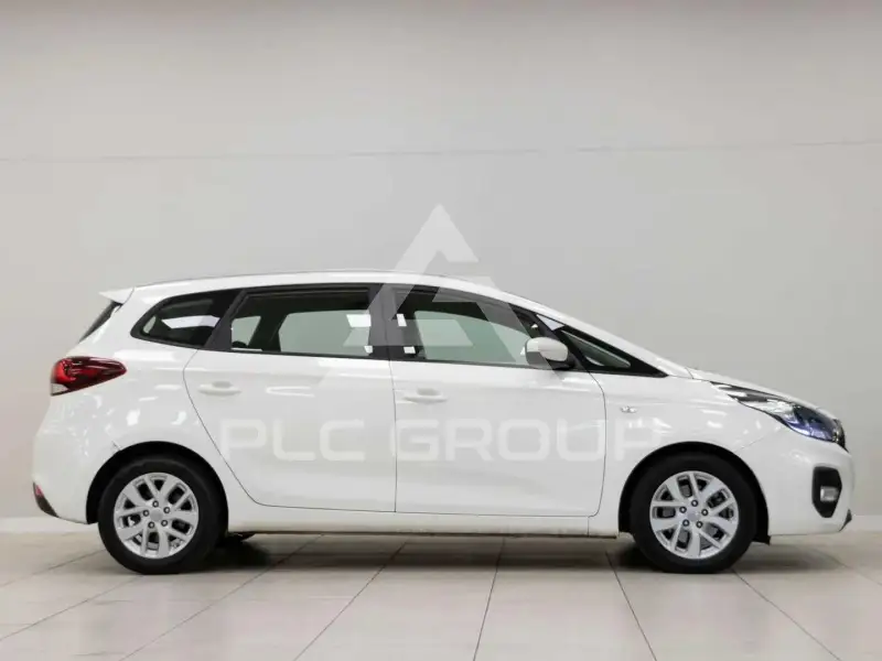 2018 KIA Carens