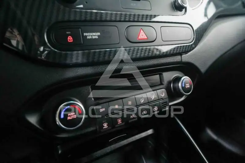 2018 KIA Carens
