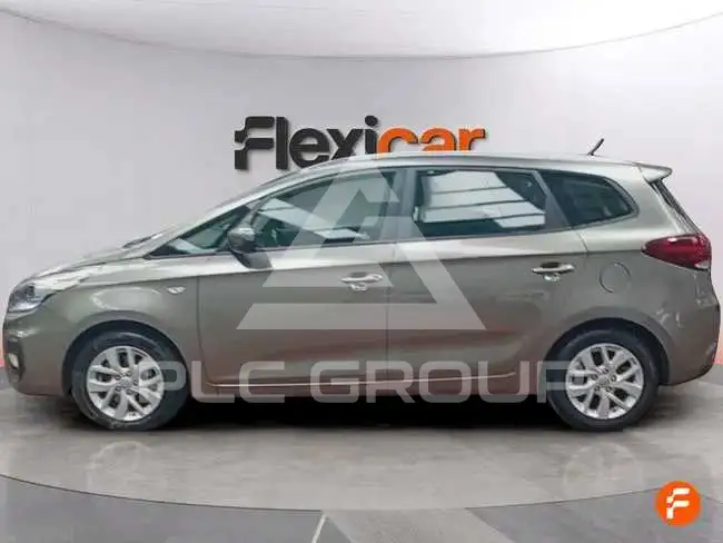 2018 KIA Carens