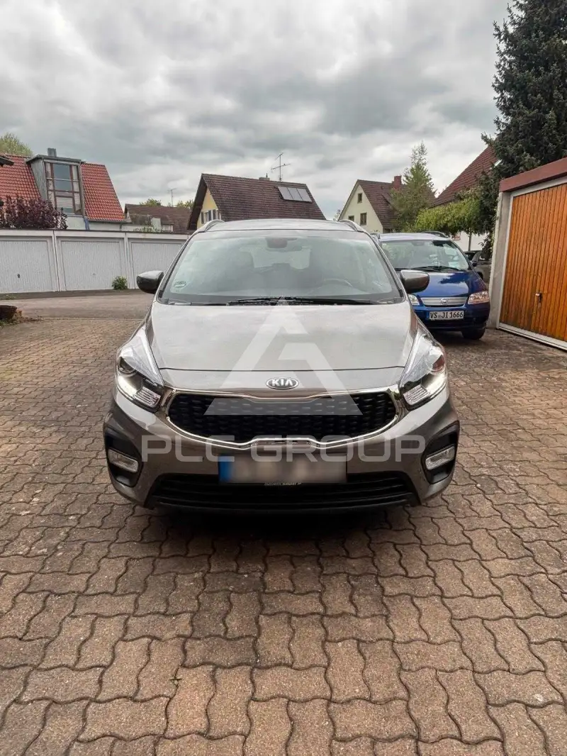 2018 KIA Carens