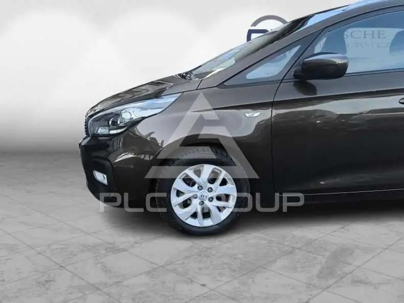 2018 KIA Carens
