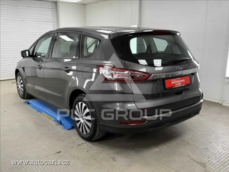 2018 Ford S-Max