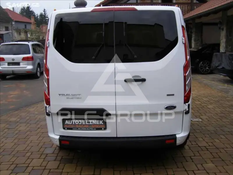 2018 Ford Tourneo
