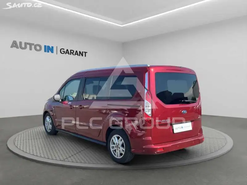 2018 Ford Tourneo
