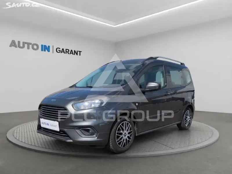 2018 Ford Tourneo