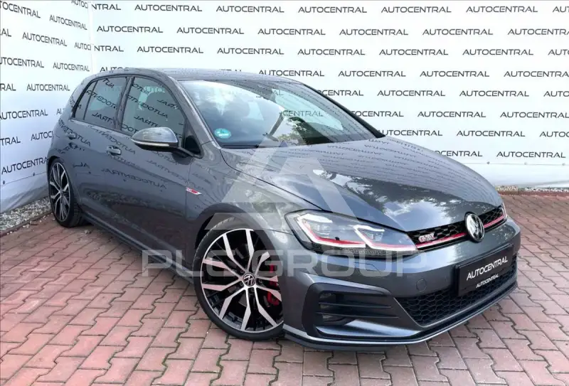 2018 Volkswagen GOLF