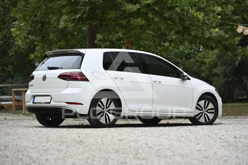 2018 Volkswagen E-Golf