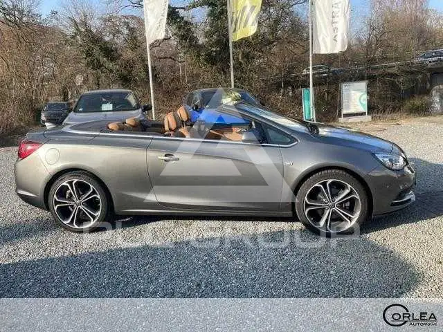 2018 Opel Cascada