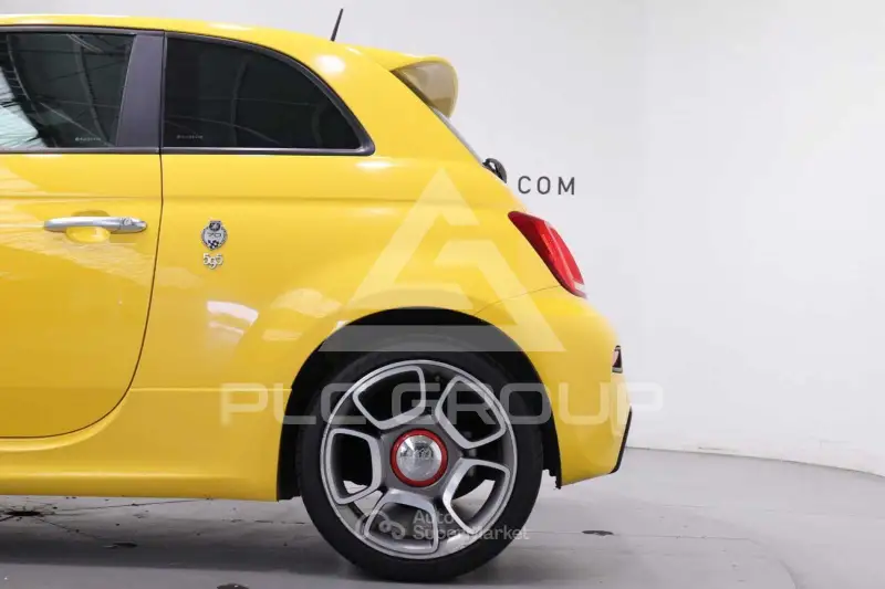 2019 Abarth 595