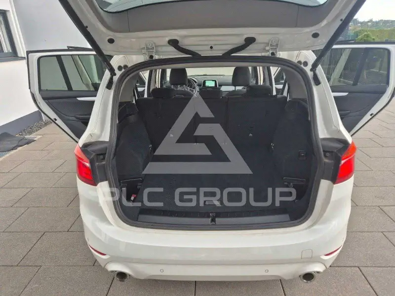 2019 BMW 218
