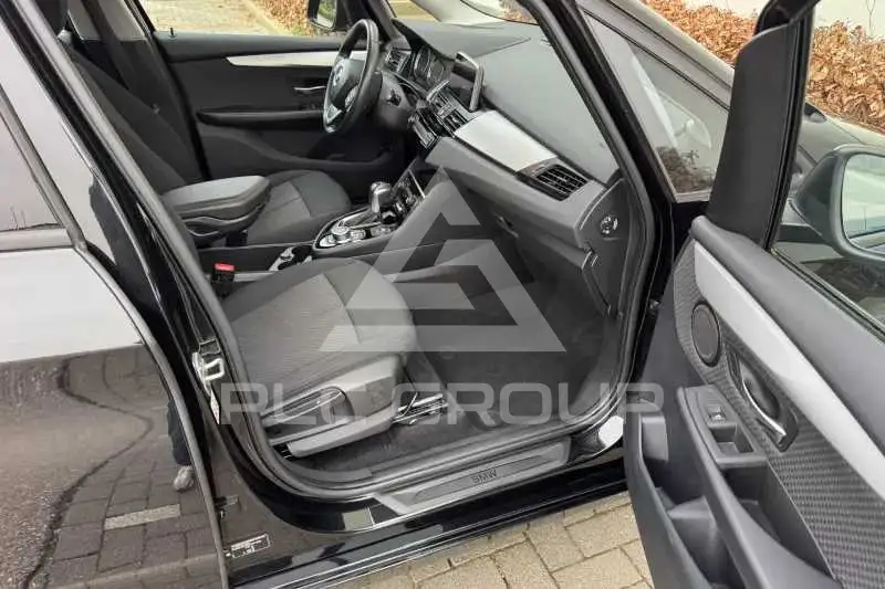 2019 BMW 218