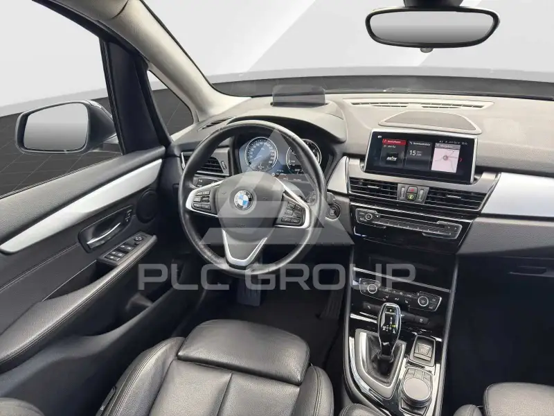 2019 BMW 218