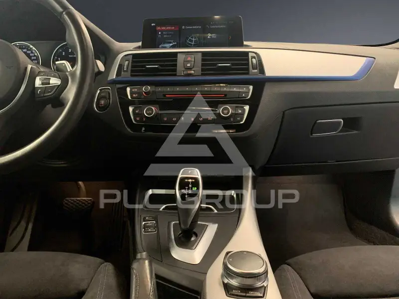 2019 BMW 218