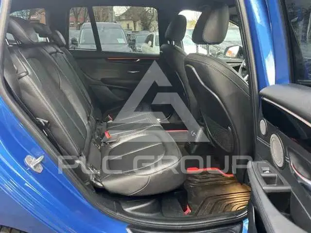 2019 BMW 218